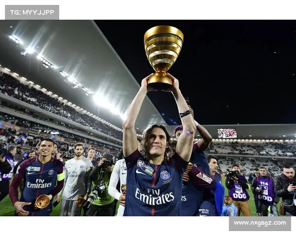 法国超级杯激战来袭 巴黎圣日耳曼与马赛争夺新赛季首冠荣耀